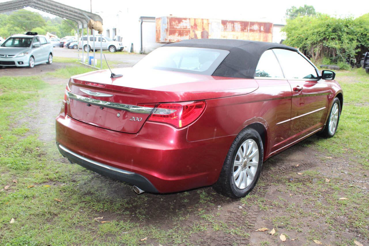 Used 2013 Chrysler 200 Touring image 39