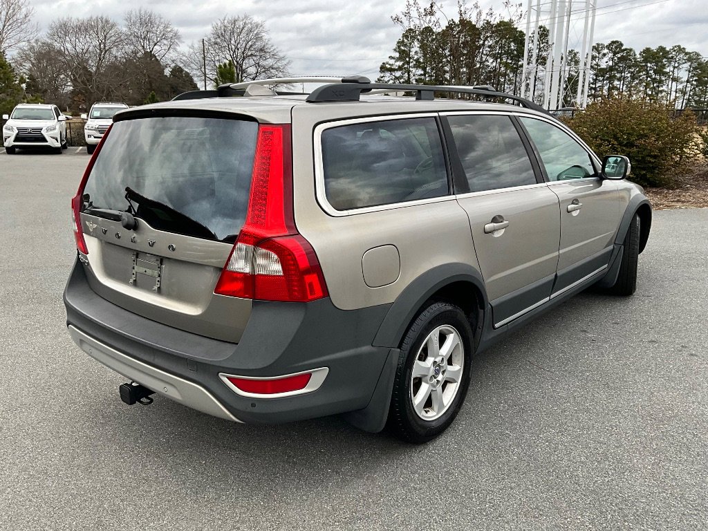 Used 2011 Volvo XC70 3.2 FWD image 4