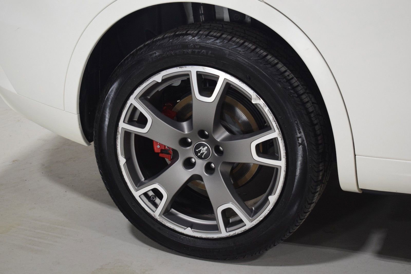Used 2023 Maserati Levante GT AWD/4WD image 16