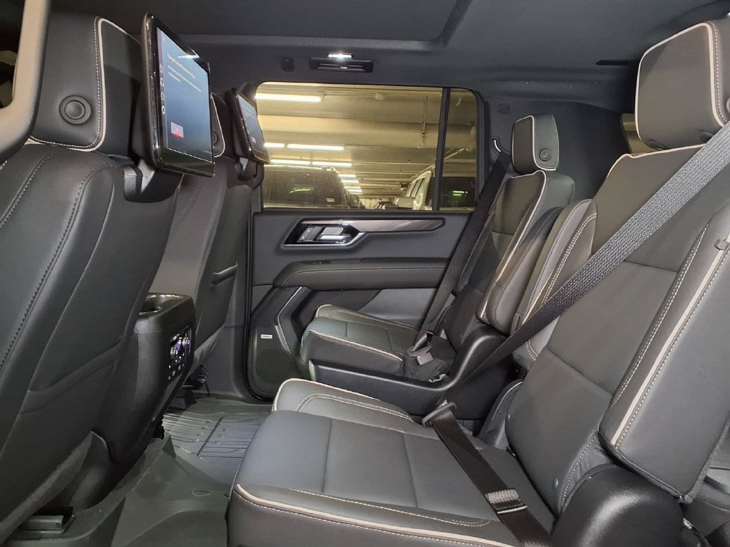 New 2026 GMC Yukon XL Elevation w/ Elevation Premium Package RWD image 11