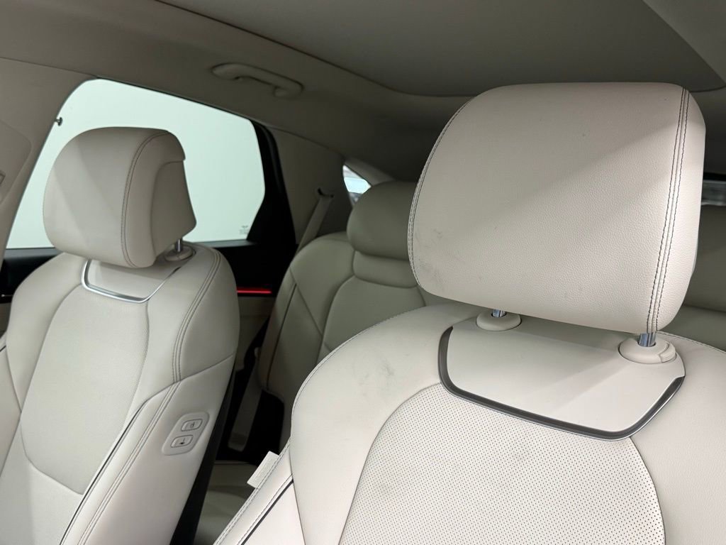 Used 2026 Genesis GV70 2.5T Advanced image 20