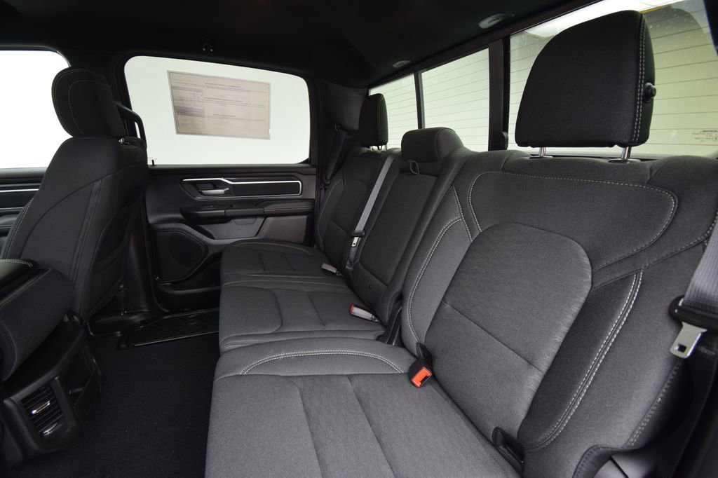 New 2026 RAM 1500 4x4 Crew Cab image 35
