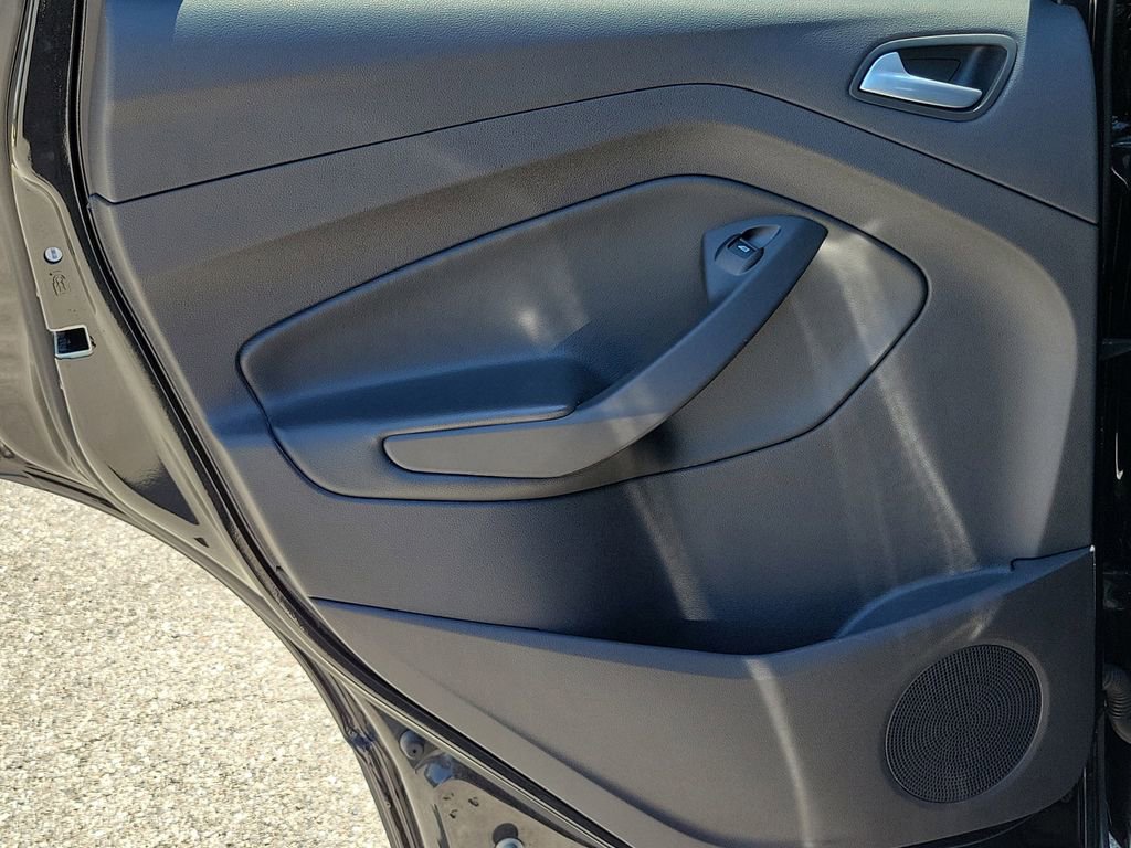 Used 2015 Ford Escape SE image 13