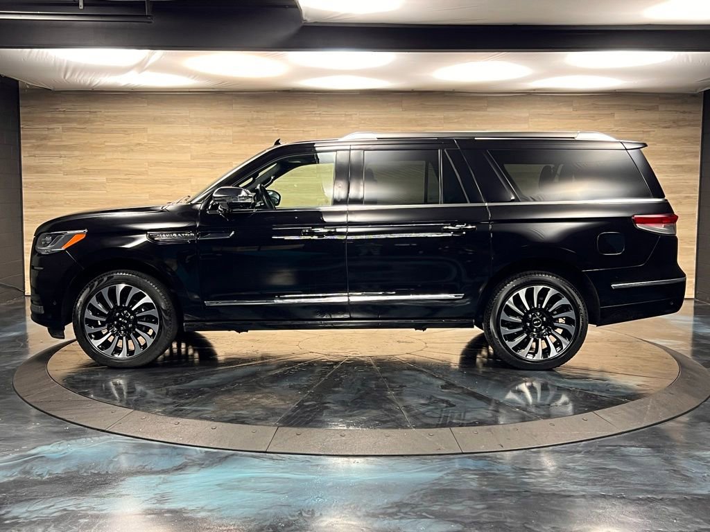 Used 2023 Lincoln Navigator L Black Label image 26