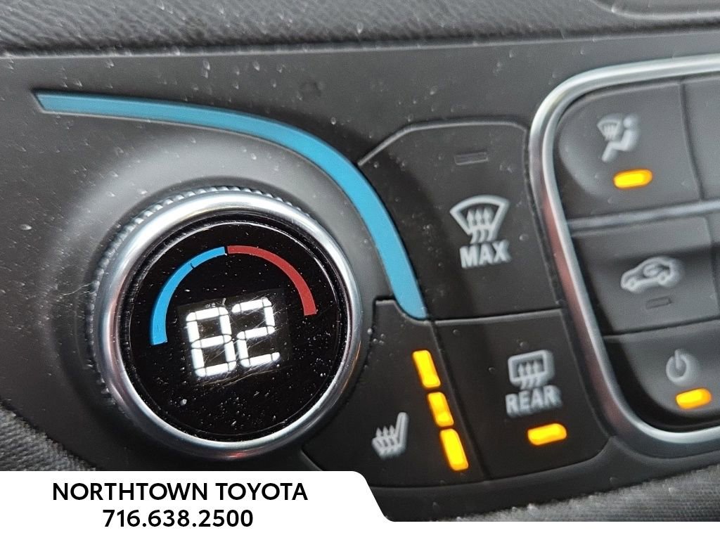 Used 2023 Chevrolet Malibu LT image 16