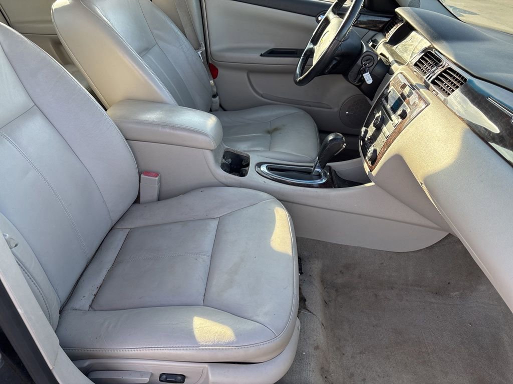 Used 2013 Chevrolet Impala LTZ image 16