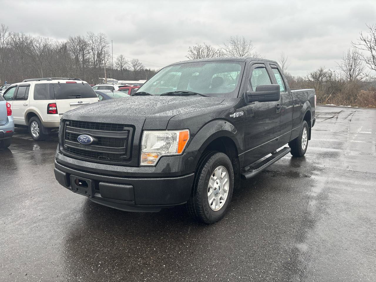 Used 2013 Ford F150 STX image 2