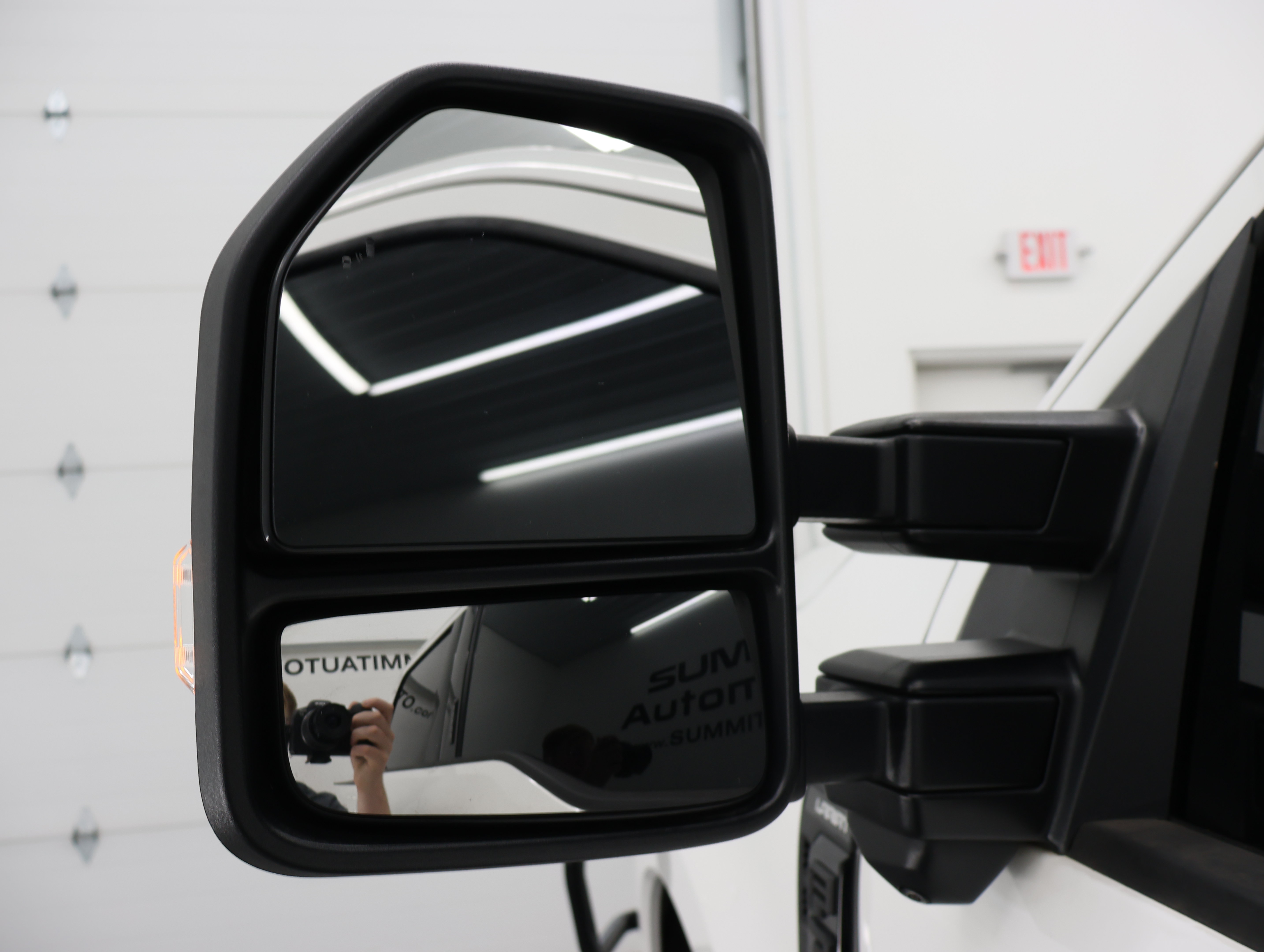 Used 2024 Ford F350 Lariat w/ Lariat Ultimate Package AWD/4WD image 43
