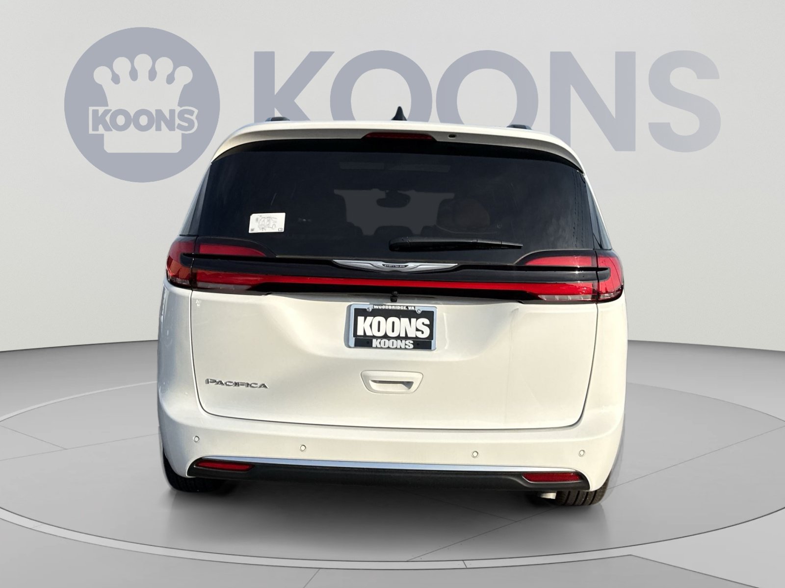 Used 2026 Chrysler Pacifica Pinnacle FWD image 5