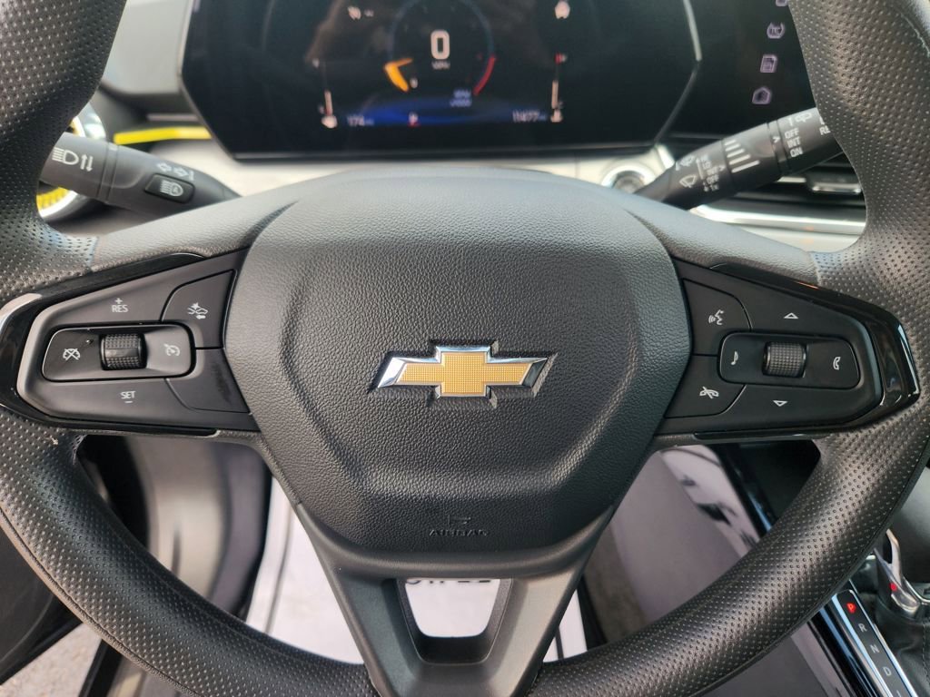 Used 2026 Chevrolet Trax LT FWD image 10