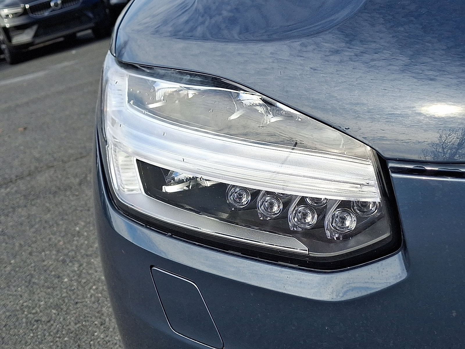 Used 2023 Volvo XC90 B5 Plus w/ Protection Package image 9