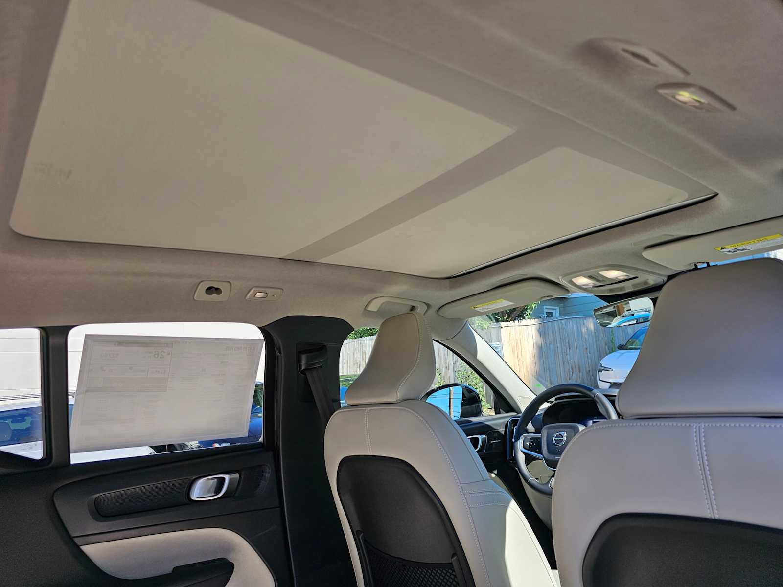 New 2025 Volvo XC40 B5 Plus w/ Climate Package image 13