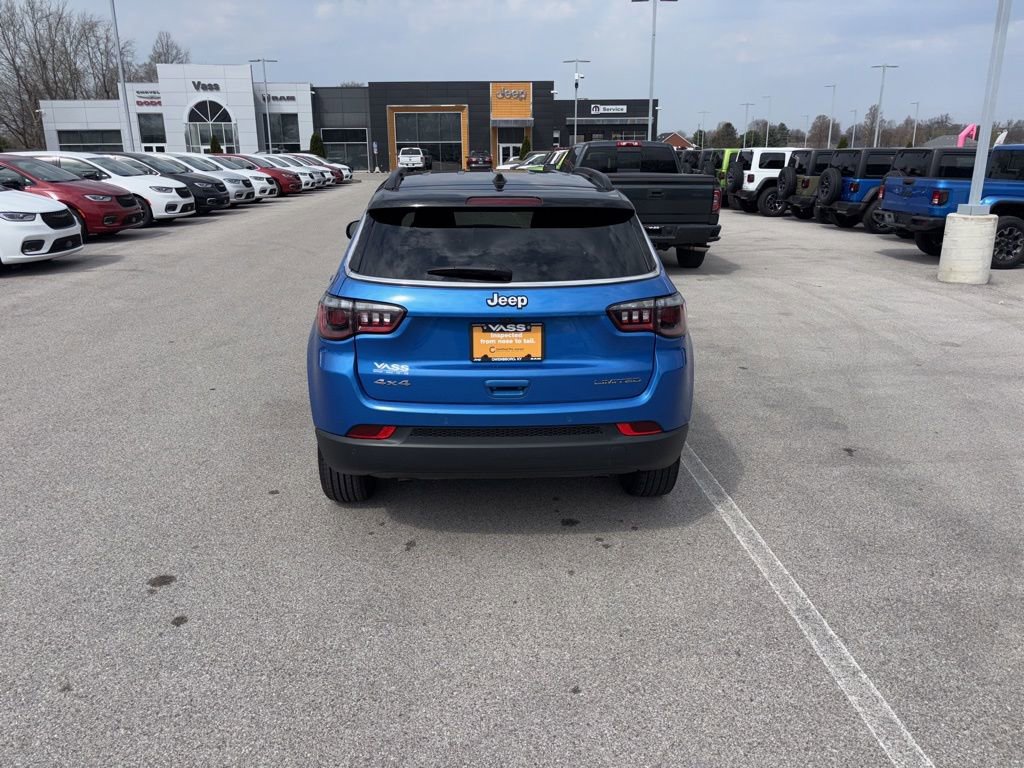 Used 2025 Jeep Compass Limited AWD/4WD image 4