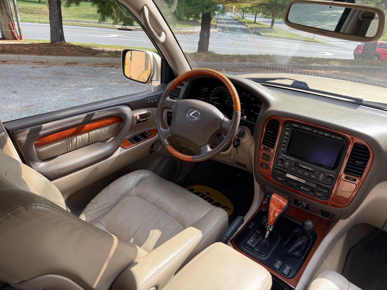 Used 2001 Lexus LX 470 4WD image 65