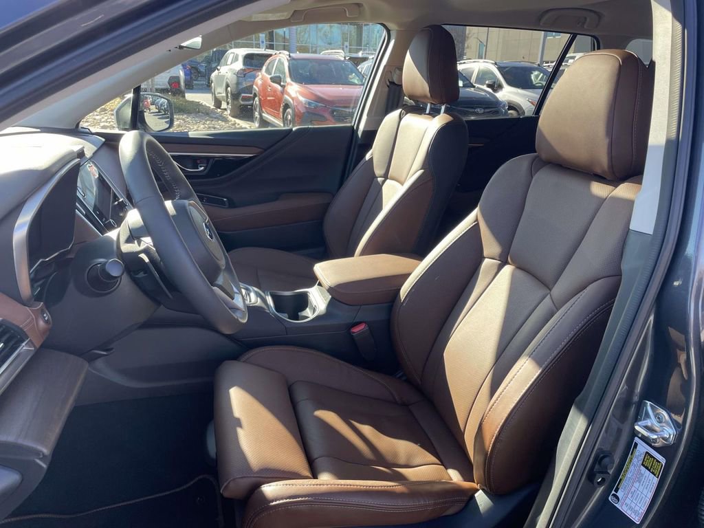 Used 2025 Subaru Outback Touring XT w/ Tech Package 2 image 8