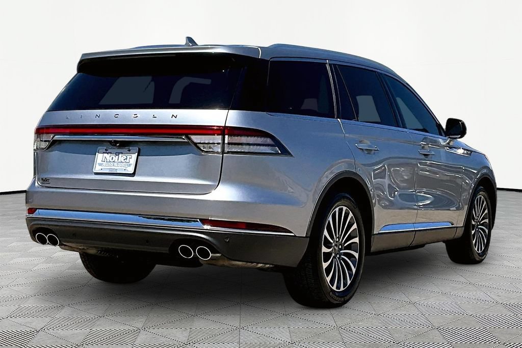 Used 2020 Lincoln Aviator Reserve w/ Elements Package Plus RWD image 2