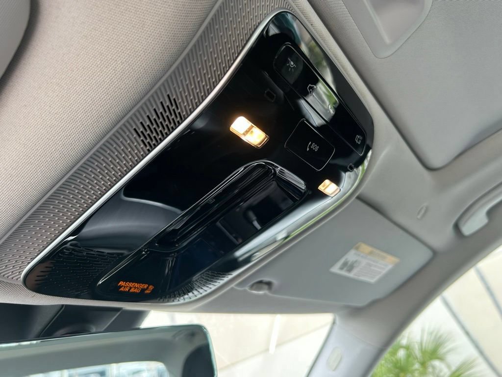 Used 2022 Mercedes-Benz C 300 Sedan w/ Advanced USB Package image 27