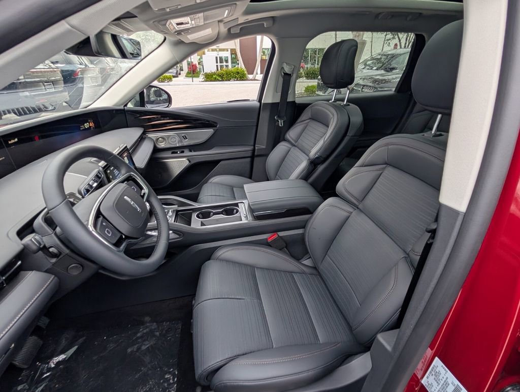 New 2026 Lincoln Nautilus Reserve AWD/4WD image 11