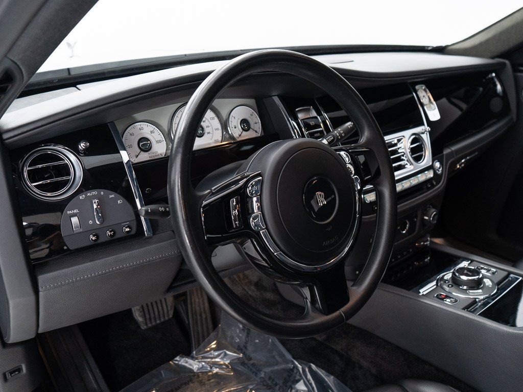 Certified 2017 Rolls-Royce Ghost image 14