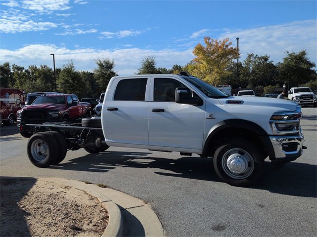 New 2026 RAM 5500 Tradesman w/ Chrome Appearance Group image 2