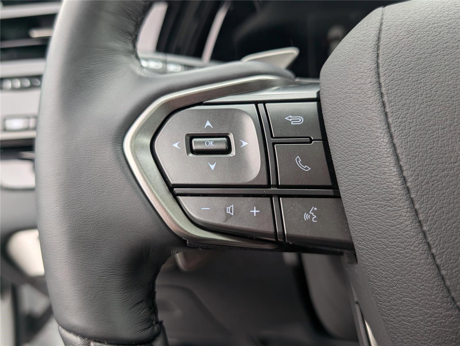 Used 2024 Lexus RX 350 Premium w/ Accessory Package (Z1) image 23