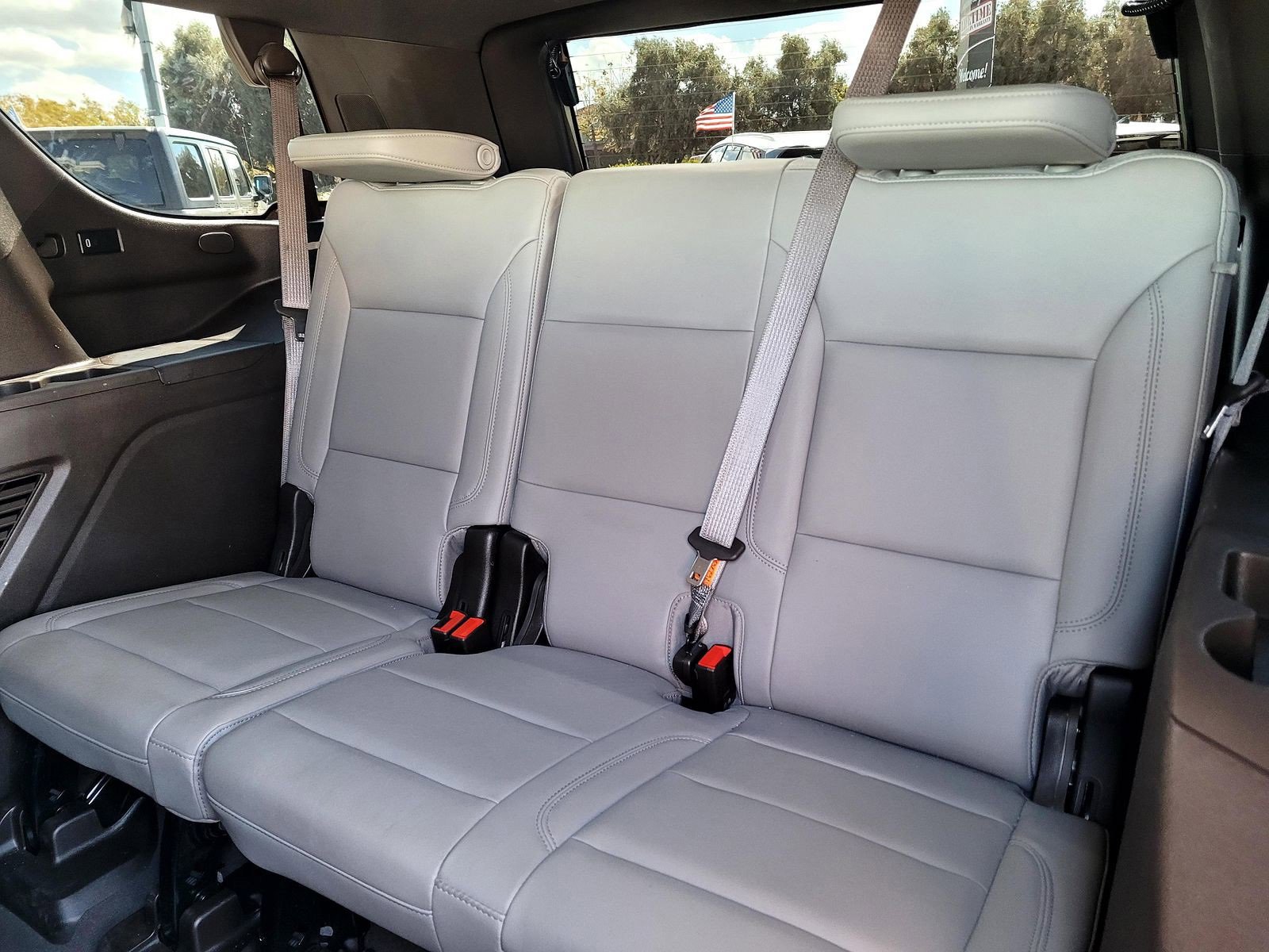 Used 2021 Chevrolet Tahoe LT w/ Luxury Package image 8