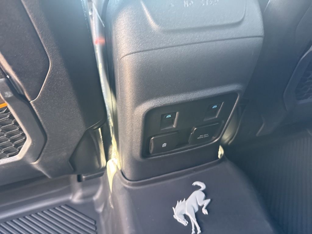 Used 2024 Ford Bronco Badlands image 19