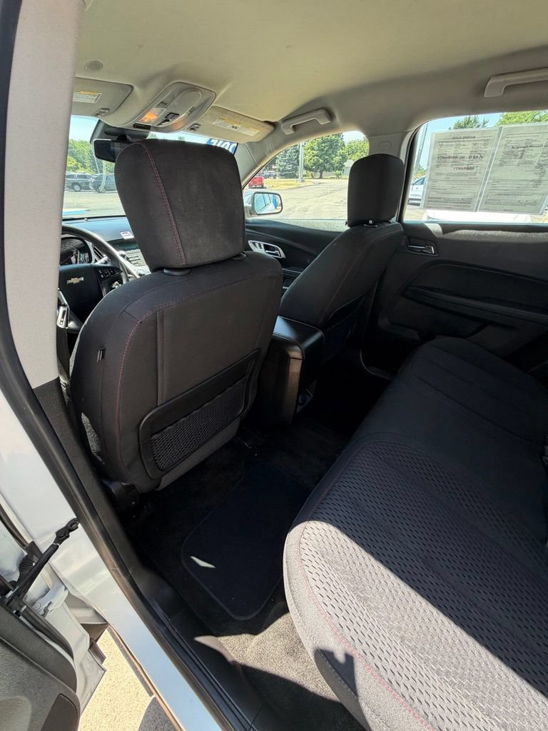 Used 2015 Chevrolet Equinox LS FWD image 12