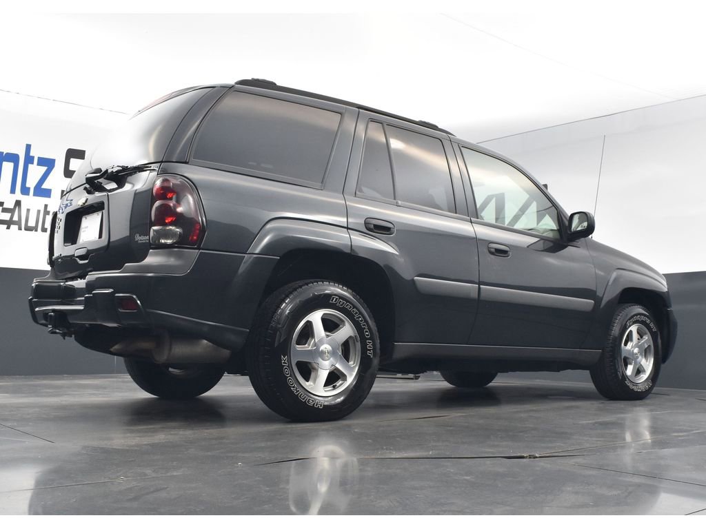 Used 2005 Chevrolet TrailBlazer LS w/ LS Preferred Equipment Group AWD/4WD image 29