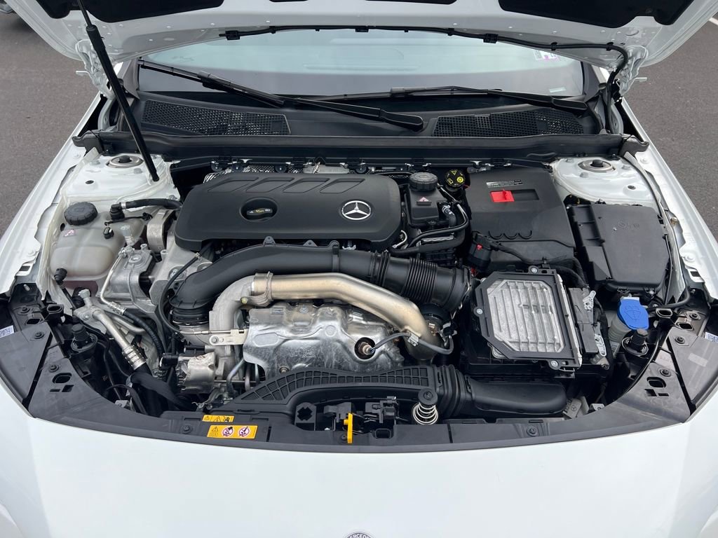 Used 2025 Mercedes-Benz CLA 250 4MATIC image 10