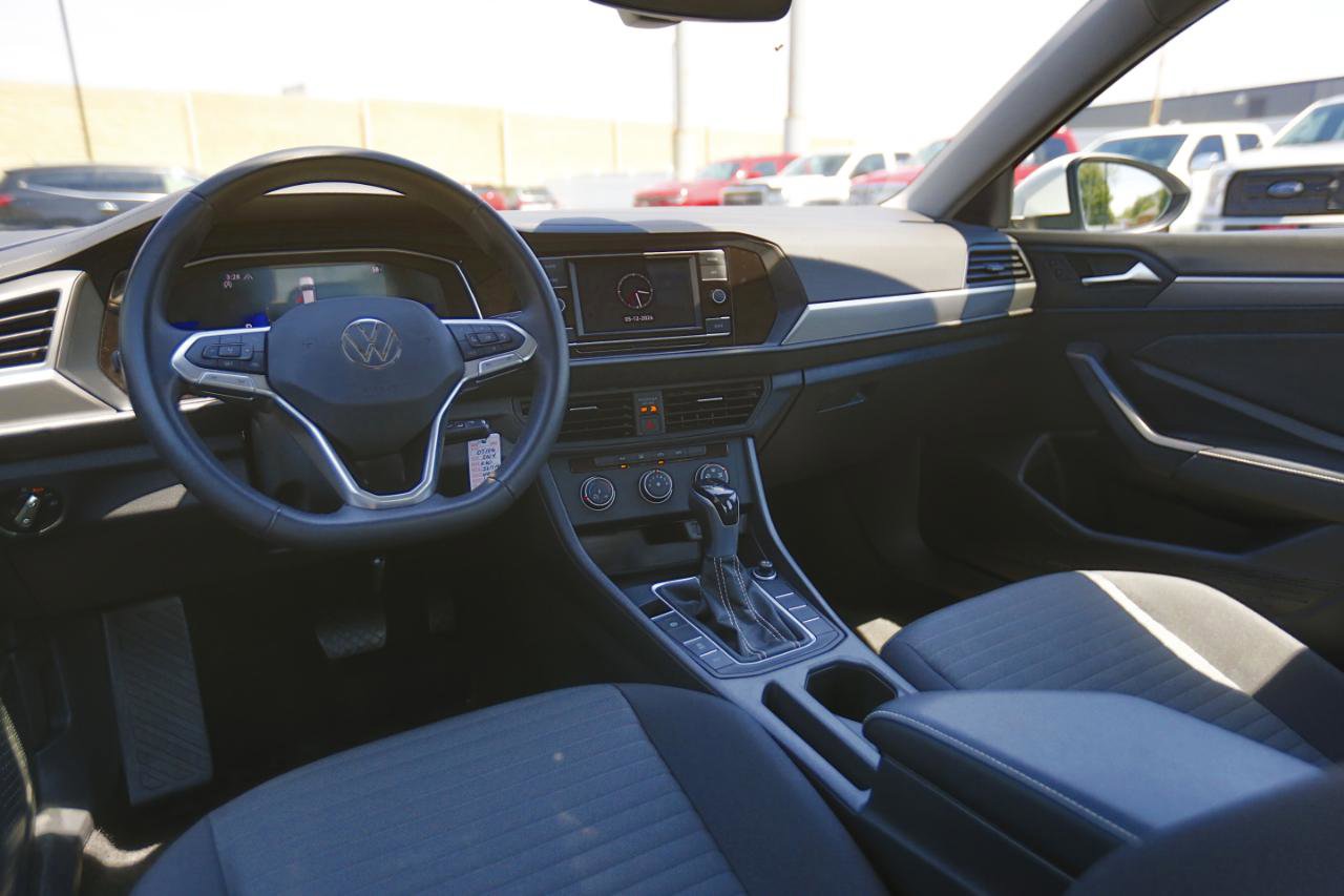 Used 2024 Volkswagen Jetta S FWD image 11