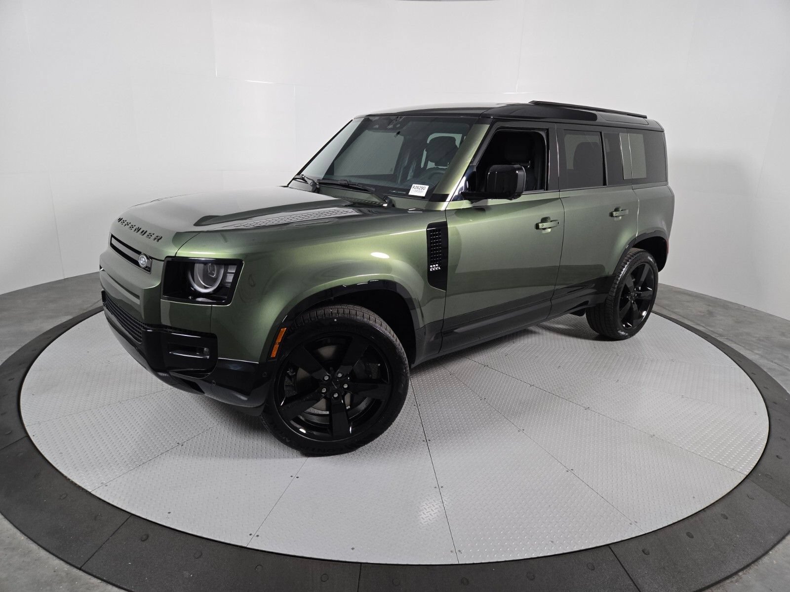 New 2026 Land Rover Defender 110 X-Dynamic SE