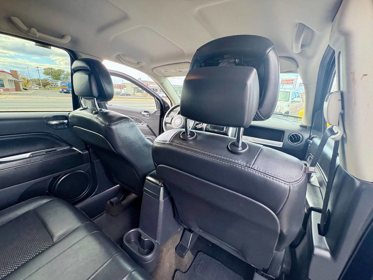 Used 2014 Jeep Compass Latitude FWD image 33