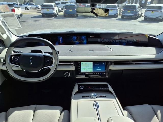 New 2026 Lincoln Navigator Reserve image 6