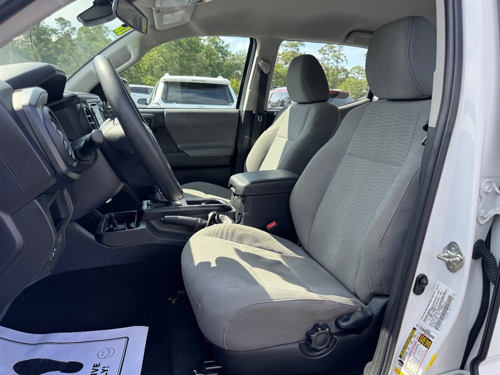 Used 2018 Toyota Tacoma SR RWD image 16