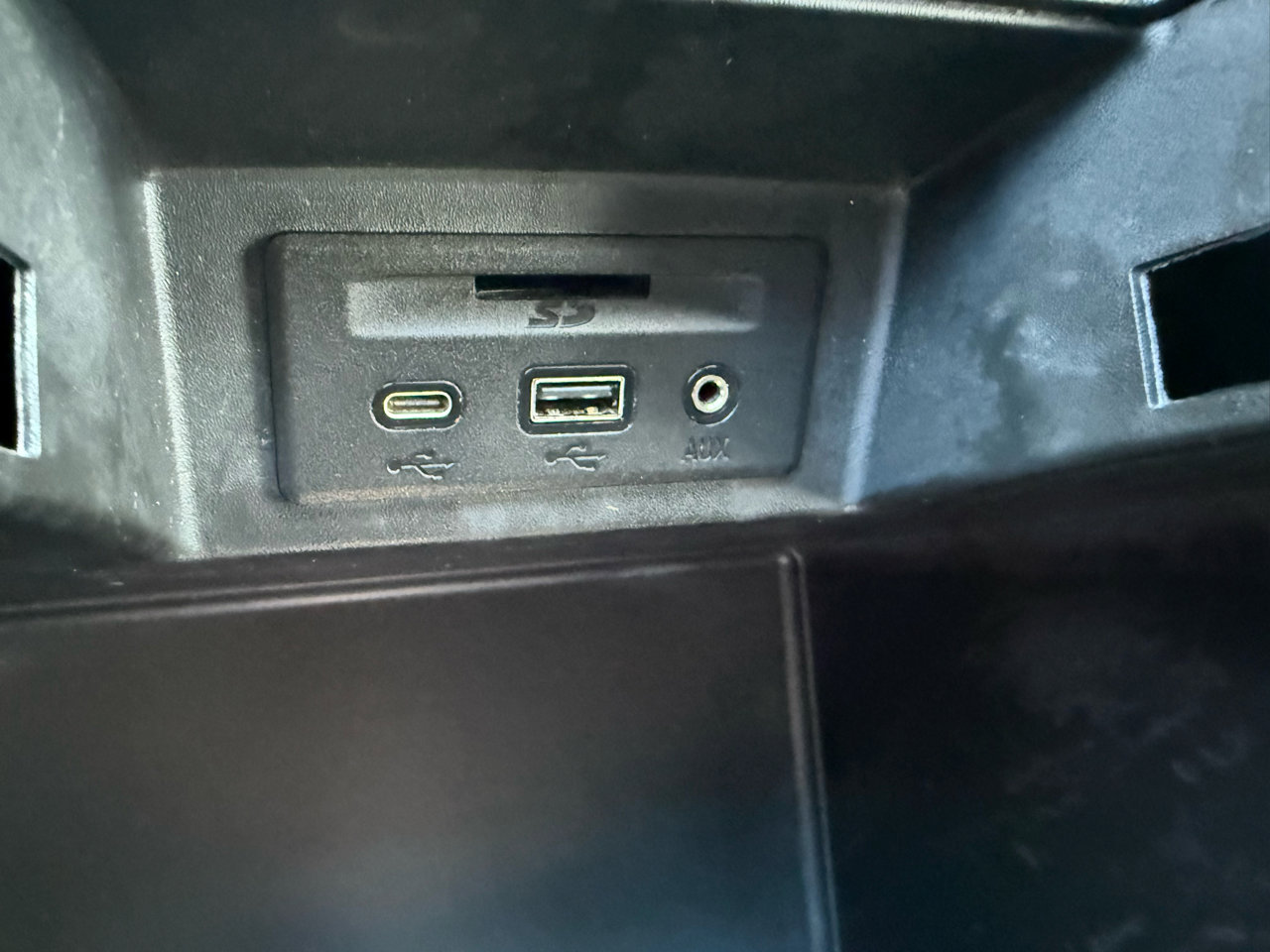 Used 2020 Chevrolet Silverado 2500 LT w/ Texas Edition image 16