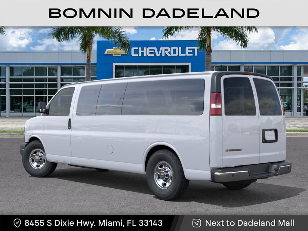 New 2026 Chevrolet Express 3500 LT w/ LT Preferred Equipment Group RWD image 4