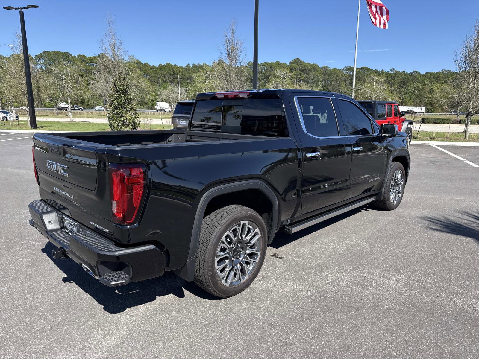 Used 2026 GMC Sierra 1500 Denali Ultimate image 3