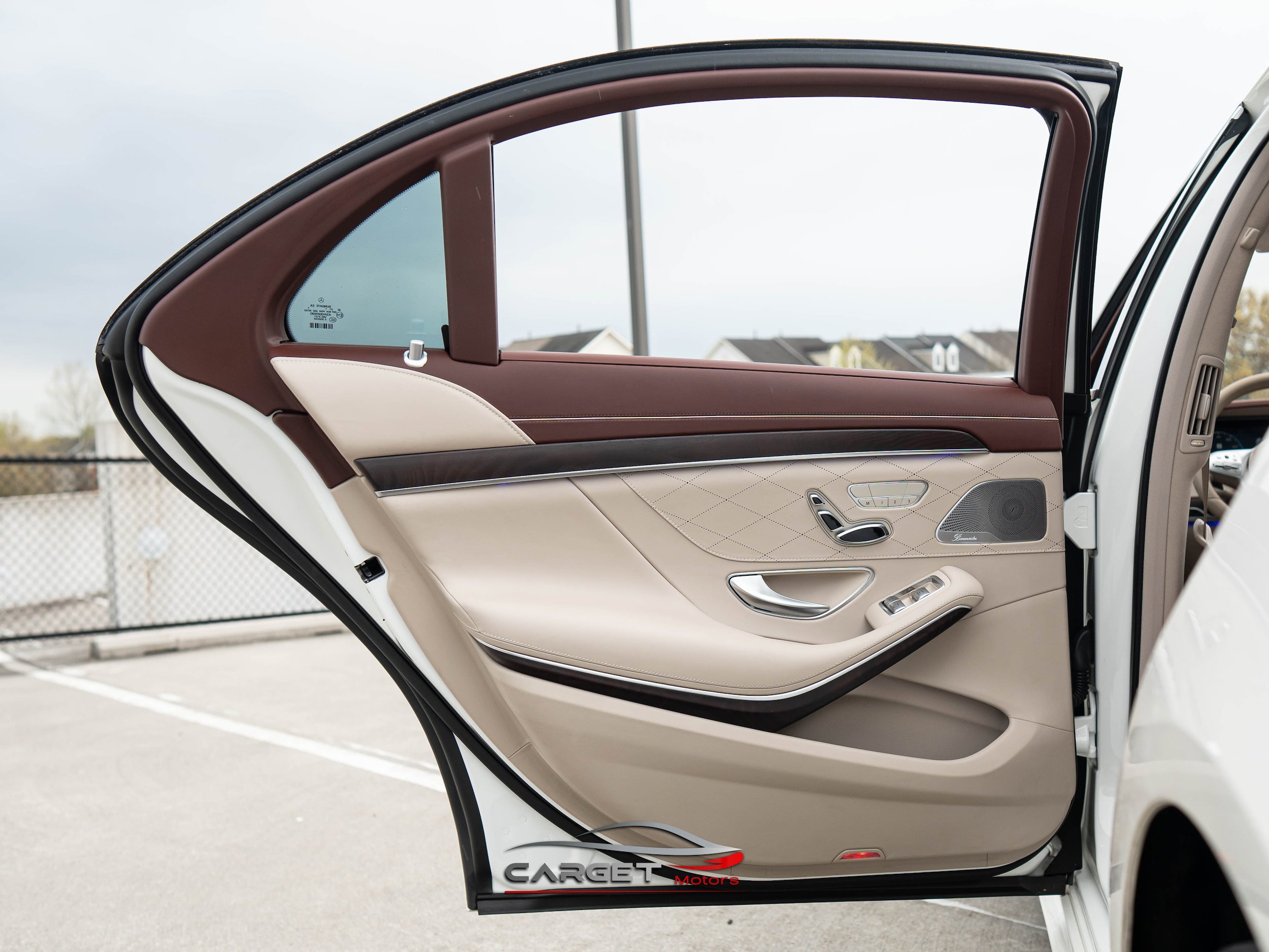 Used 2018 Mercedes-Benz S 560 4MATIC Sedan image 45