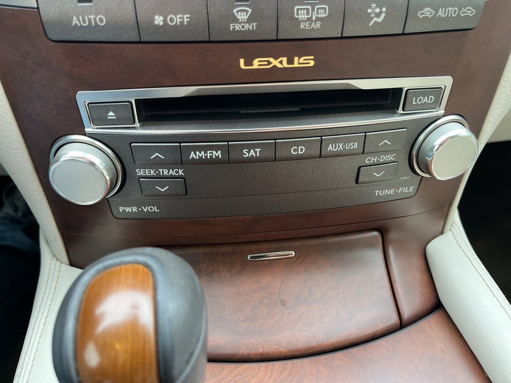 Used 2011 Lexus LS 460 w/ Comfort Pkg image 20