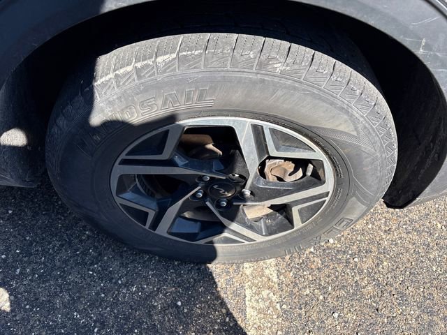 Used 2023 Kia Sportage LX image 6