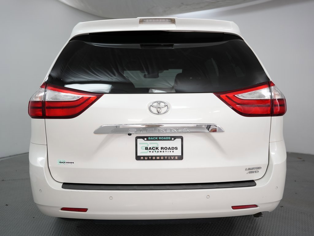 Used 2019 Toyota Sienna Limited Premium image 8