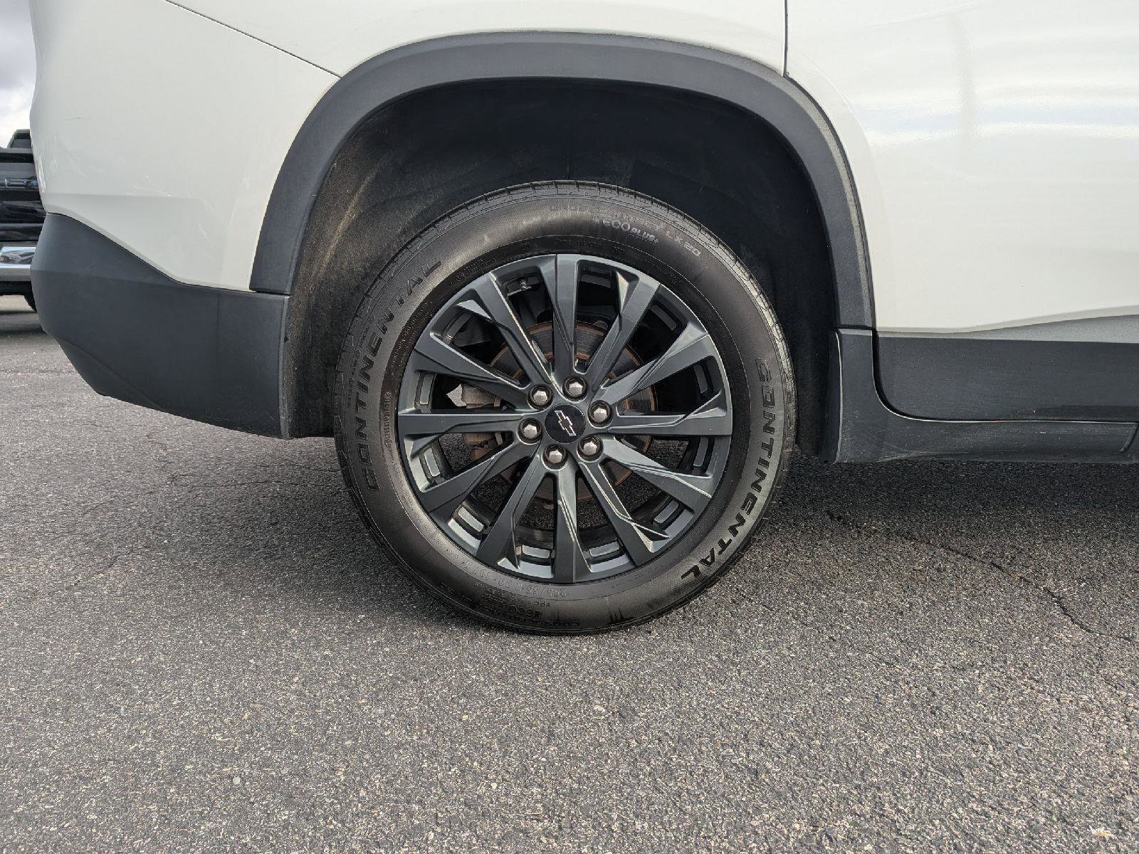 Used 2019 Chevrolet Traverse LT w/ LPO, Blackout Package image 13