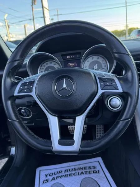 Used 2014 Mercedes-Benz SLK 250 image 24