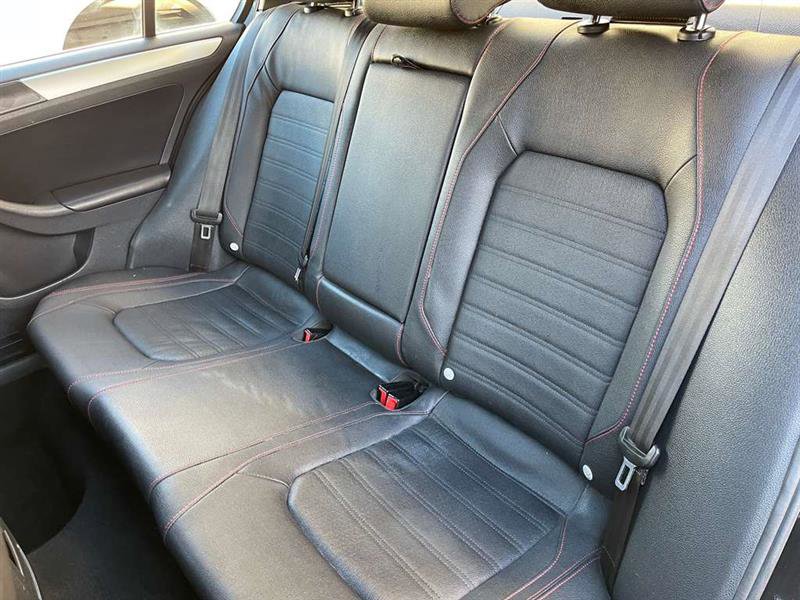 Used 2012 Volkswagen Jetta GLI Autobahn image 16