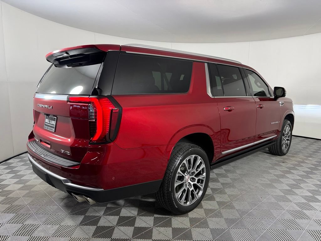 Used 2026 GMC Yukon XL Denali w/ Sun & Power Step Package AWD/4WD image 7
