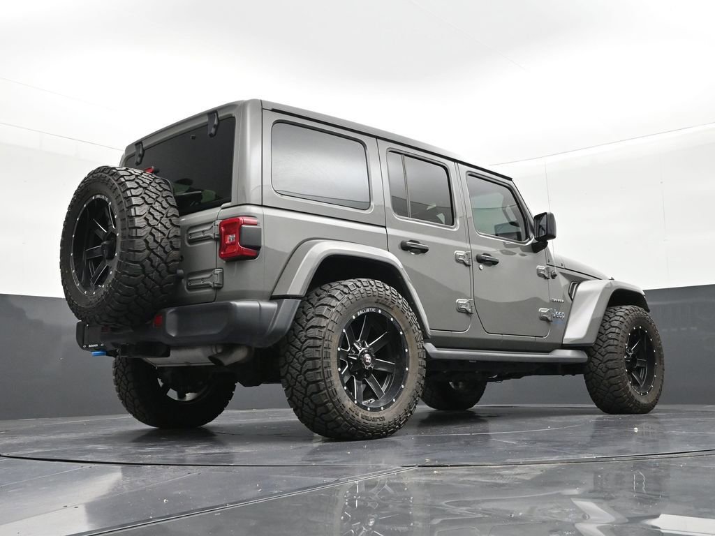 Used 2022 Jeep Wrangler Unlimited Sahara AWD/4WD image 24