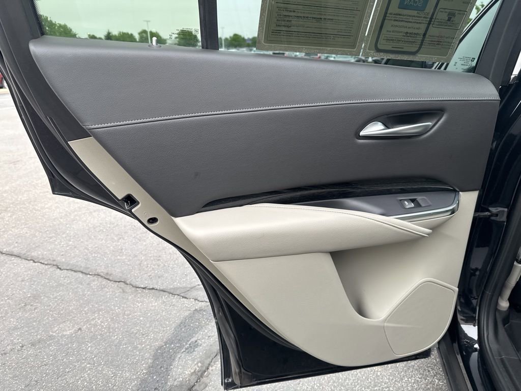 Used 2023 Cadillac XT4 Premium Luxury w/ Cold Weather Package FWD image 35
