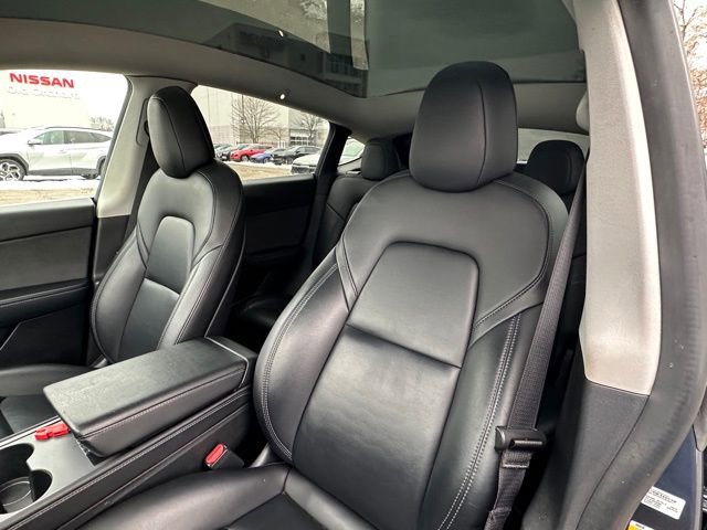 Used 2022 Tesla Model Y Performance image 9