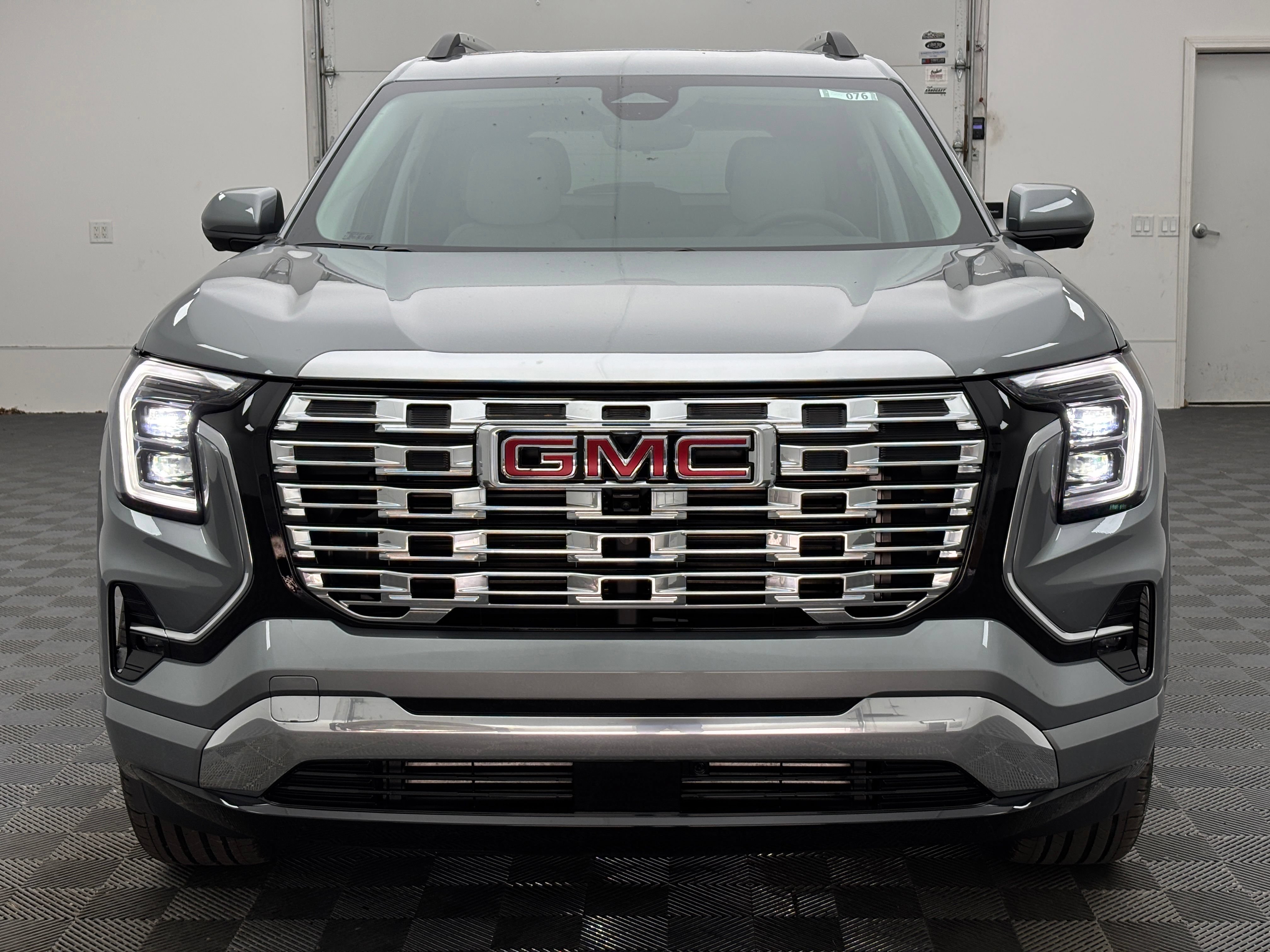 New 2027 GMC Terrain Denali w/ LPO, Floor Liner Package AWD/4WD image 15